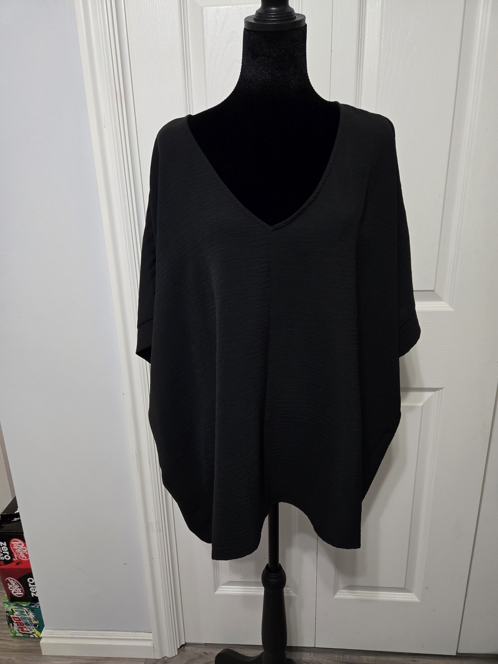 Zenana Outfitters Black V-Neck Dolman Top
